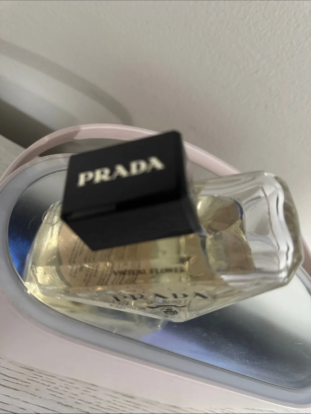 Prada Virtual Flower Eau de Parfum - Picture 2 of 7